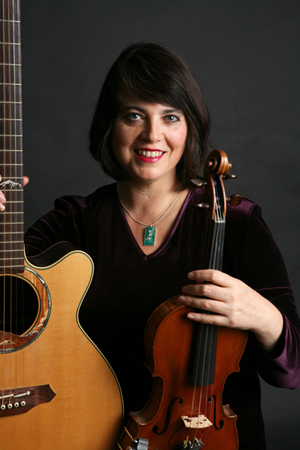 Izolda with guitar and violin